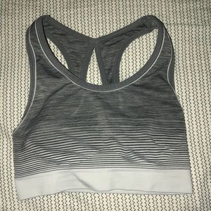 new balance high neck women’s sports bra small